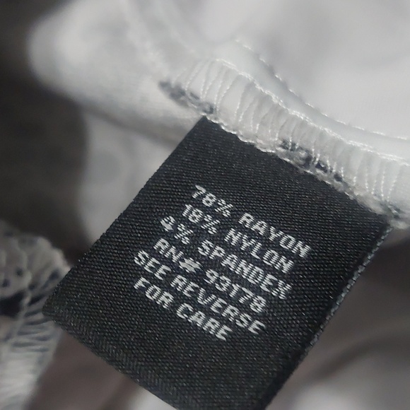 Capris - Picture 6 of 8